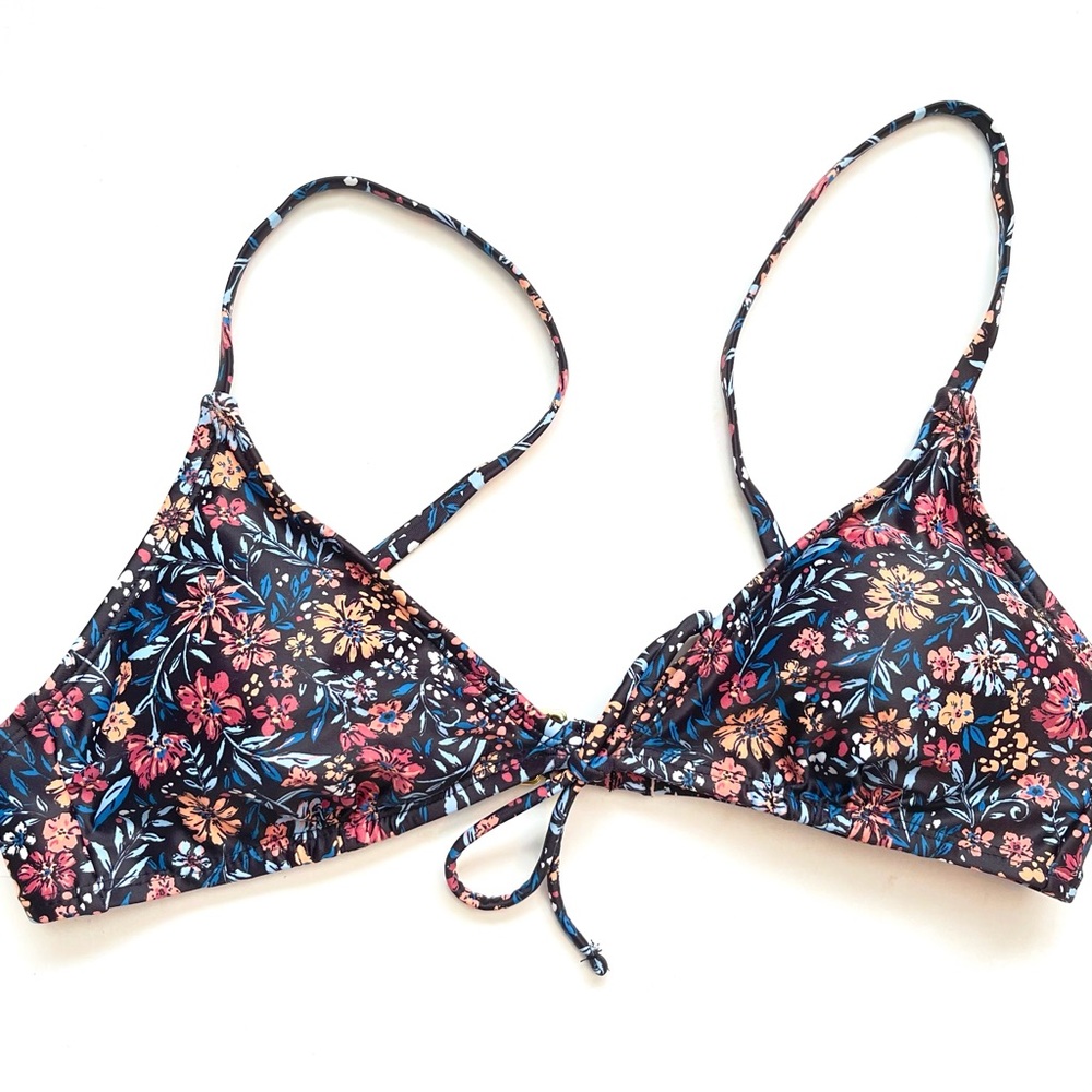 Xhilaration Swim Top NWOT